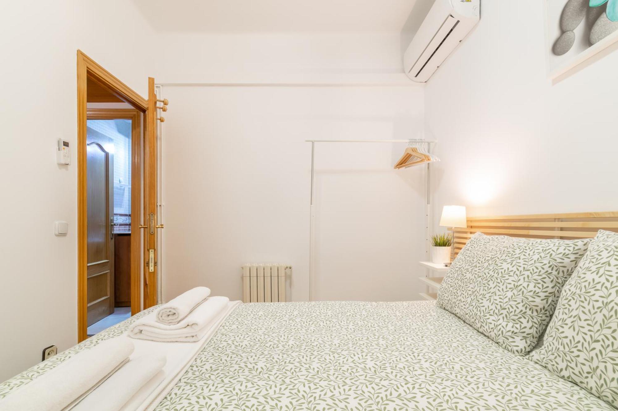 Confort Barcelona Rentals Exterior photo