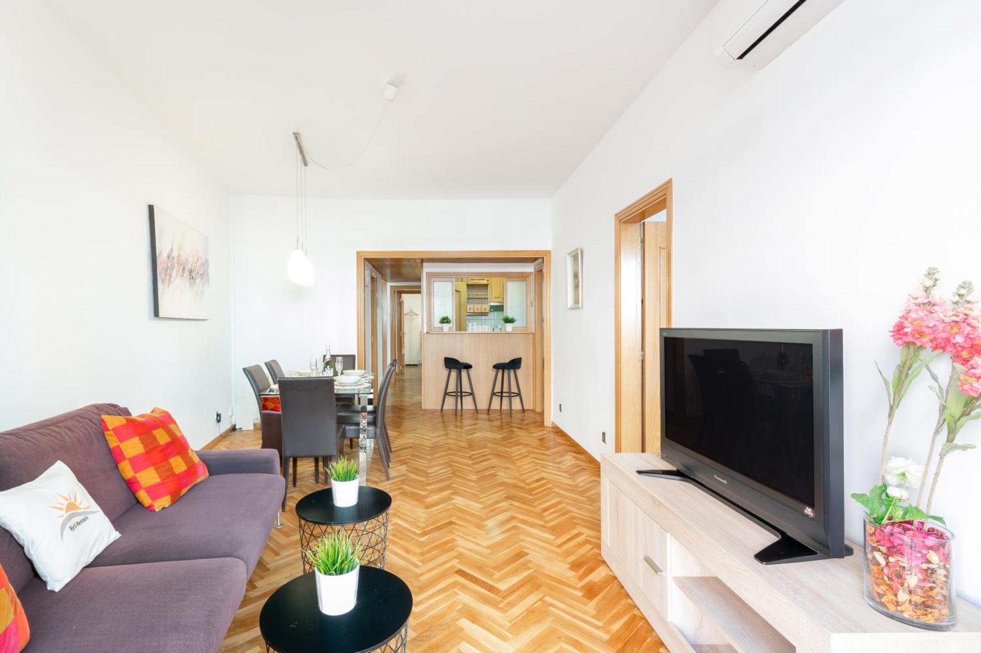 Confort Barcelona Rentals Exterior photo