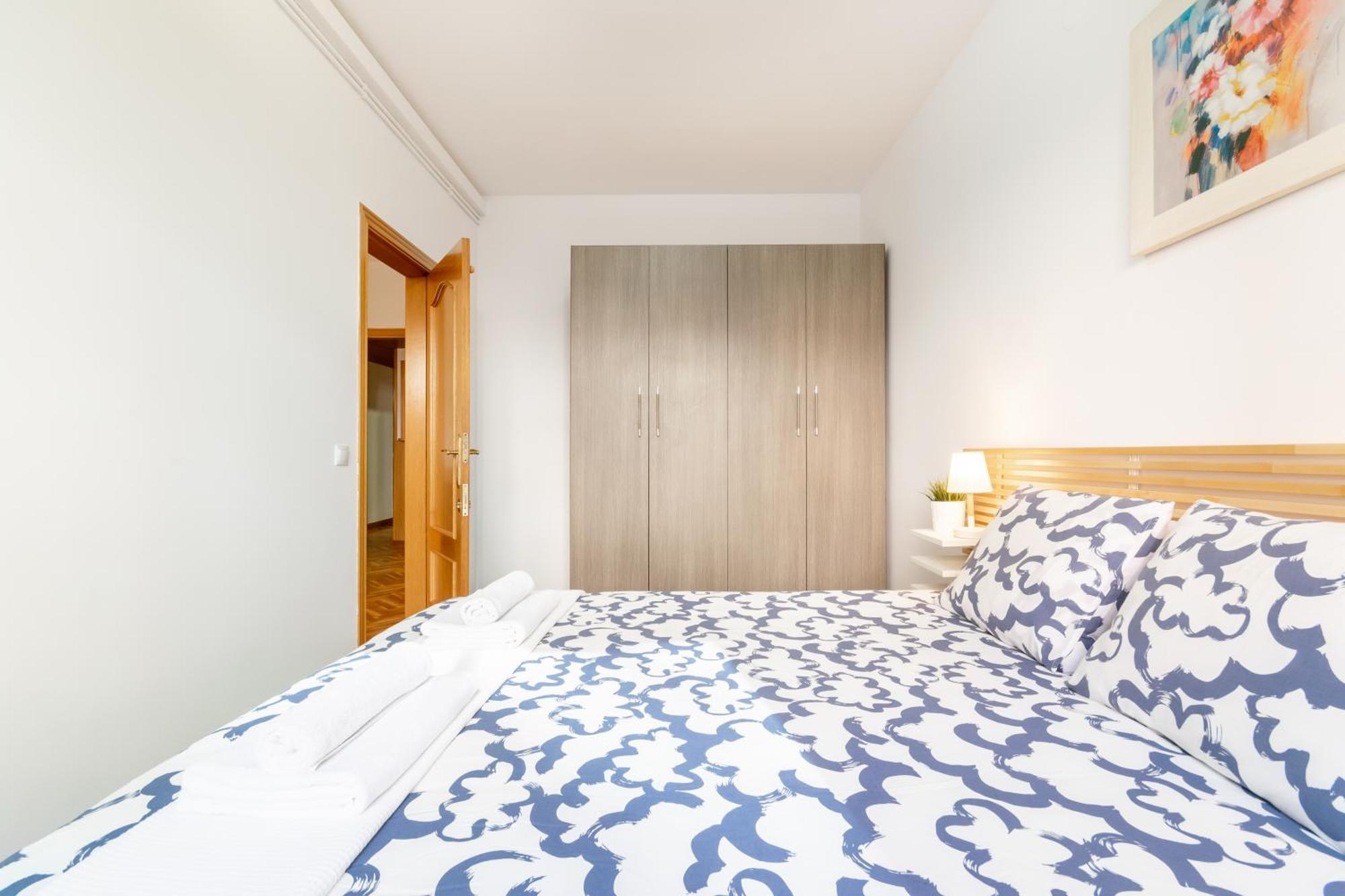 Confort Barcelona Rentals Exterior photo
